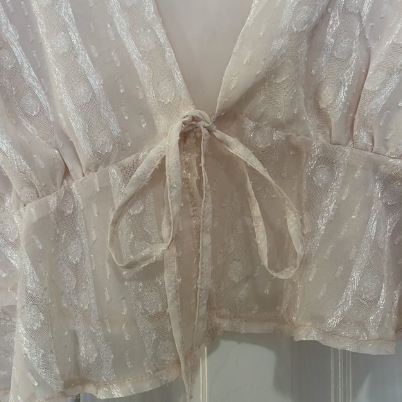 NWOT Peplum Top - Picture 4 of 4